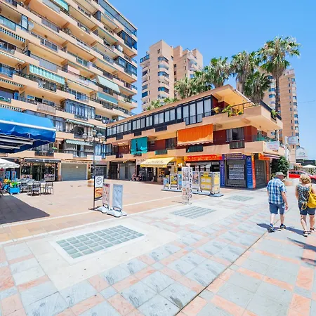 Cubo's Leisure Port *