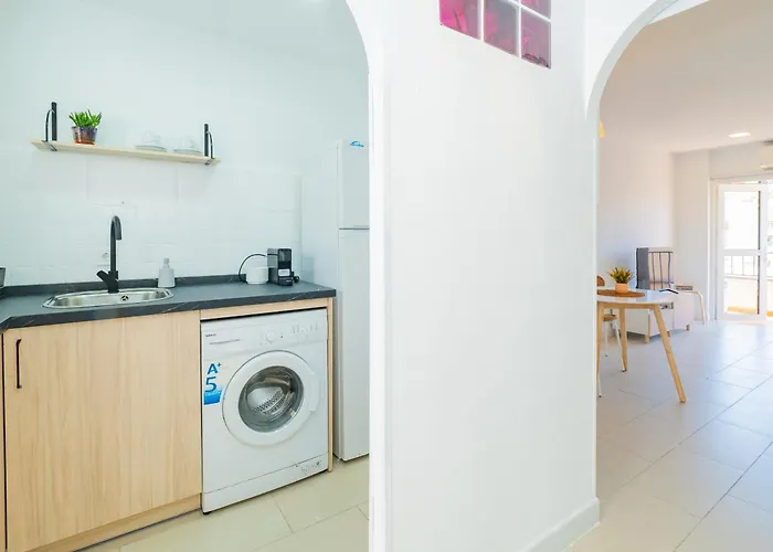 Cubo's Leisure Port *