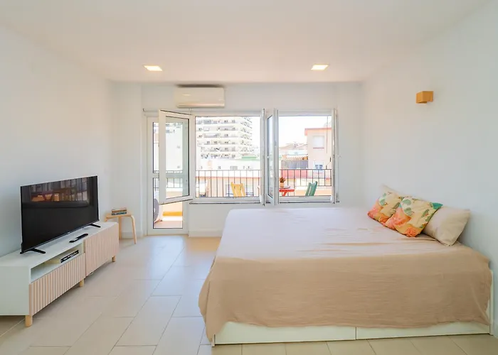 Cubo's Leisure Port Fuengirola