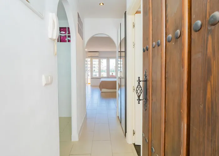 Cubo's Leisure Port Apartman