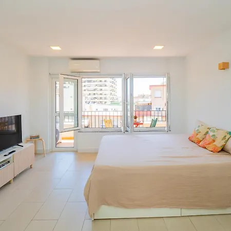 Cubo's Leisure Port Fuengirola